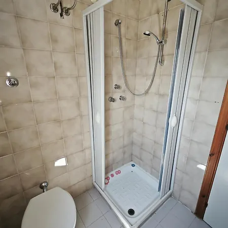 R35 - Al Centro Con Posto Auto Numana