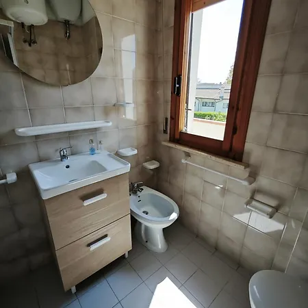 R35 - Al Centro Con Posto Auto * Numana